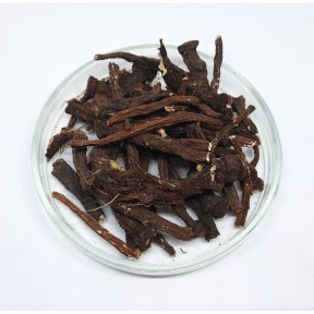 Dandelion root . Taraxatum officiale  main photo